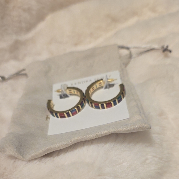 Kendra Scott Jamie Hoop Earrings New! - Picture 2 of 4